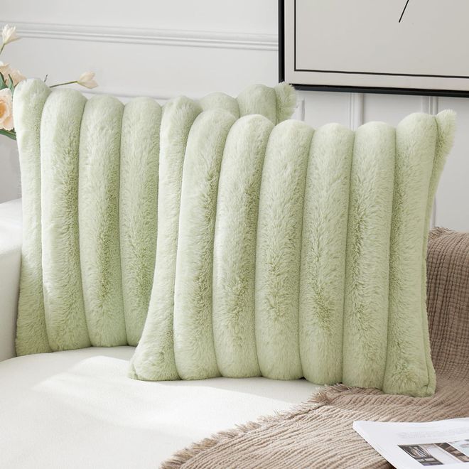 Miulee 2er Set Plüsch Kissenbezüge Kunstpelz Dekorative Kissenhüllen Modern Sofakissen Boho Couchkissen für Wohnzimmer Sofa Schlafzimmer 50x50 Grün ab 26,49 €