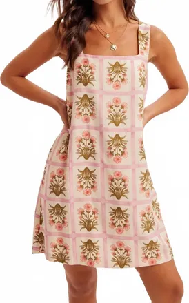 Hem & Thread Grid Bouquet Shift Dress In Pink