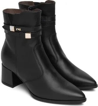 Nero Giardini Block Heel Bootie in Black at Nordstrom, Size 39