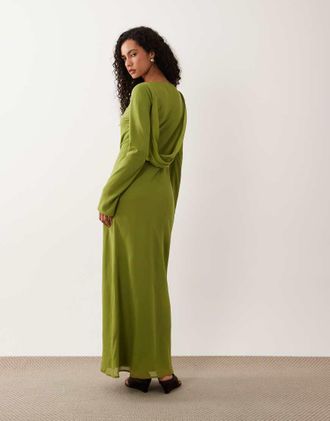 Asos Vestito lungo in chiffon color oliva con scollo ad anello sul retro-Multicolore