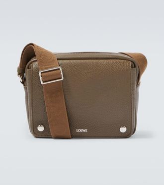 Loewe Pebble Medium leather messenger bag