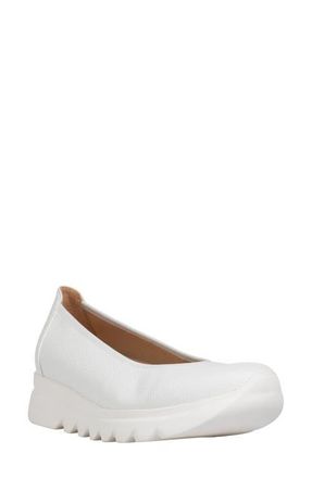 Wolky Snallerina Flat in White at Nordstrom, Size 5.5Us