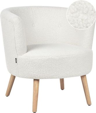 Beliani Sillón tapizado de bouclé blanco con respaldo bajo estilo retro sala de estar Odenzen