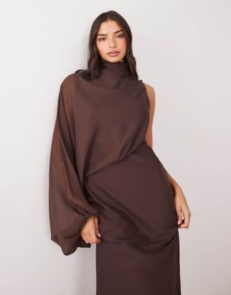 Asos vestito lungo in taglio sbieco con una manica e sovrapposizione blusante color cioccolato-Marrone