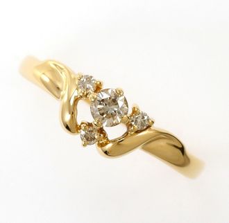 C&A Unbranded (18K) Band Ring (Pre-Owned)
