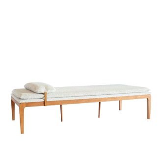 PIB Chaise longue de roble y tejido crema