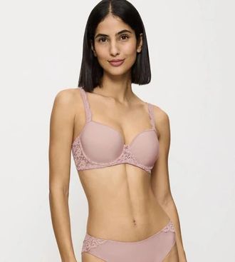 Triumph Amourette Seamless Spacer T-Shirt Bra in Mauve Rose at Nordstrom, Size 36Dd