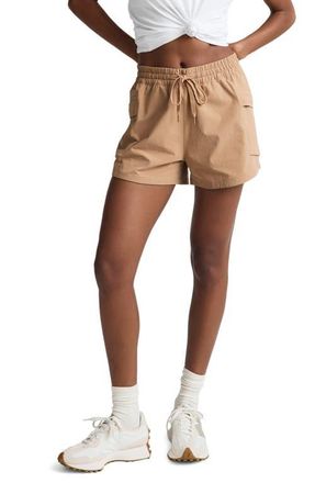 Beyond Yoga Peak 3-Inch Cargo Shorts in Camel at Nordstrom, Size X-Small