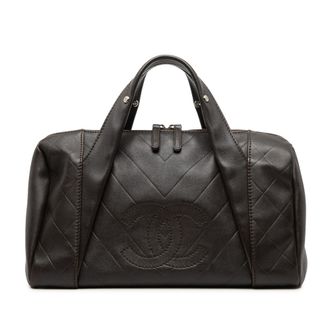 Chanel Tweedehands Medium Chevron Lamsleer All Day Long Bowlingtas