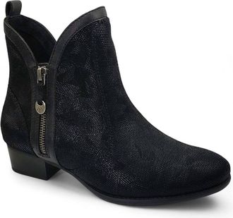 Revere Comfort Shoes Womens Siena Ii Zip Ankle Boot In Black Angle