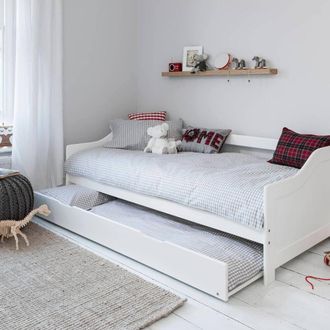N&ouml;a & Nani Hove Day Bed with Pullout Trundle in White | Size: Single