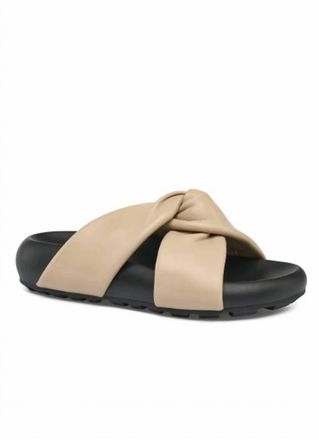 J/Slides Womens Calista Cross-Straps Sandal In Beige/black