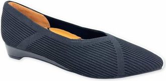 L'Amour Des Pieds Womens Belen Slip-On Shoe In Black