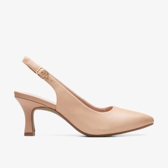 Clarks Kataleyna Stap Warme Beige Leren Schoenen