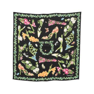 Ferragamo Silky Scarves, female, Black, Size: ONE SIZE Gaia Square Silk Scarf