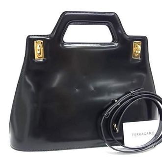 Ferragamo Gancini Patent Leather Handbag Shoulder Bag (Pre-Owned)