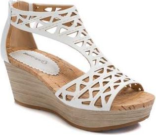 BareTraps Miriam Slide Sandal in White at Nordstrom Rack, Size 5.5