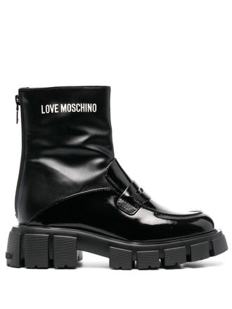Moschino フロラルシャカトマキシトレス 251EA04220555 0293 Black Moschino Winter Shoes: Shop up to −81% | Stylight