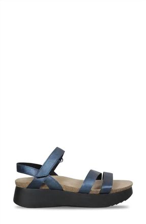 Munro Womens Juniper Sandal In Blue Metallic