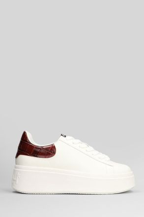 Ash Moby Sneakers