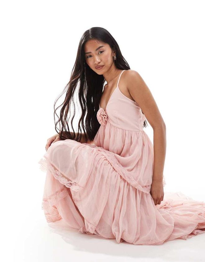 Miss Selfridge Robe longue à volants en mousseline Vieux rose