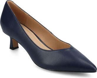 Journee Collection Women & apos;s Pammie Medium and Wide Width Pumps