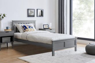 Furniturebox Azure Modern White Solid Pine King Bed + Windsor Mattress in Grey | Size: Double