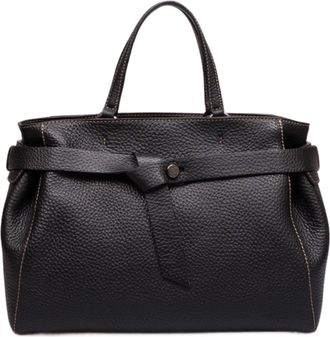 Gianni Chiarini Textured Leather Handbag with Adjustable Strap and Elegant Detailing