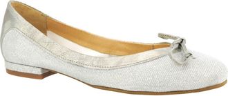 Unity in Diversity Belfast Flat in Silver Shine at Nordstrom, Size 38