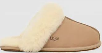 UGG Womens Scuffette Slipper In Sand