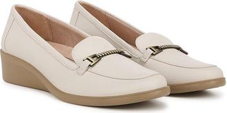 Life Stride Jovial Bit Slip-On Womens Flat Shoes Bone : 9.5 M (B), Synthetic