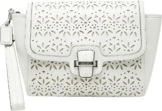 Coach Pre-owned Clutches, female, White, Size: ONE SIZE Pre-owned Taylor Eyelet Leather Clutch Bag