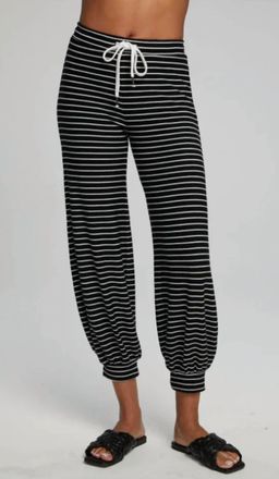 Chaser Weekend Jogger In Black/white Stripe