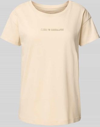 A|X Armani Exchange T-Shirt mit Label-Detail in Sand, Gr&ouml;&szlig;e XS