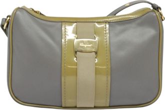 Ferragamo Gancini Grey Leather Shoulder Bag (Pre-Owned)