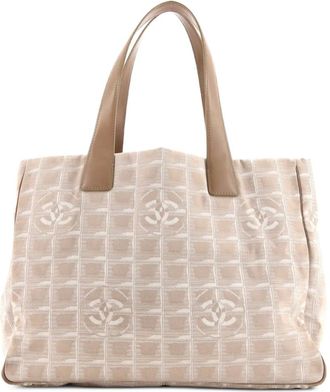 Chanel Travel Line Nylon Medium shoulder bag - Beige