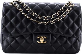 Chanel Classic Double Flap Bag Quilted Lambskin Jumbo shoulder bag - Zwart