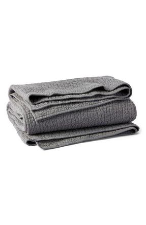 Coyuchi Pebbled Handstitched Organic Cotton Quilt in Slate at Nordstrom, Size Twin
