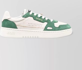 Axel Arigato dice lo sneaker contrast panels