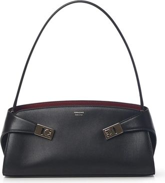Ferragamo Hug East-West Schoudertas - Dames - Schoudertassen - Zwart - ONE Size - Leer - Tassen
