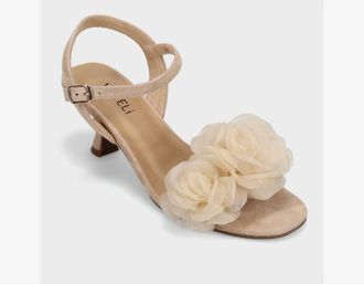 Vaneli Womens Lapis Sandal In Nude Suede