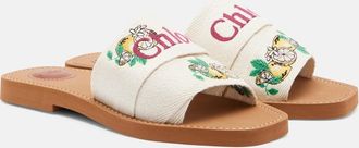Chlo&eacute; Chlo&eacute; Sandalias Woody de lino bordadas