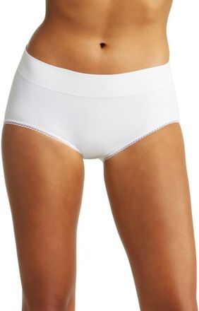 Wacoal Feeling Flexible Briefs in White at Nordstrom, Size Xx-Large