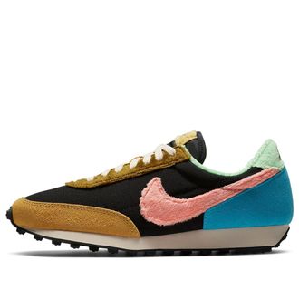 Nike (WMNS) Nike Daybreak Fur Pack - Guava Ice Atomic Pink DC3275-064