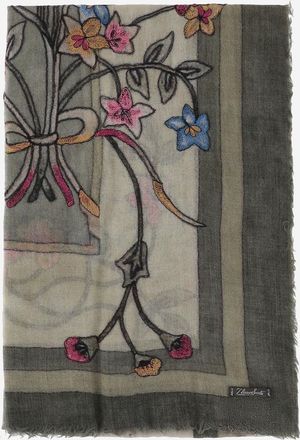 Faliero Sarti Chantal Schal