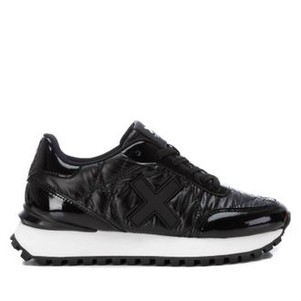 Xti Womens Casual Sneakers In Black