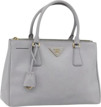 Prada Pre-owned Handbags, female, Gray, Size: ONE SIZE Pre-owned Vintage Saffiano Leather Hand Bag
