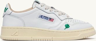 Autry SNEAKERS MEDALIST LOW QUADRIFOGLIO IN PELLE BIANCA E AMAZON
