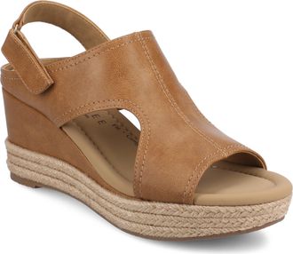 Journee Collection Women & apos;s Rayleigh Espadrille Wedges