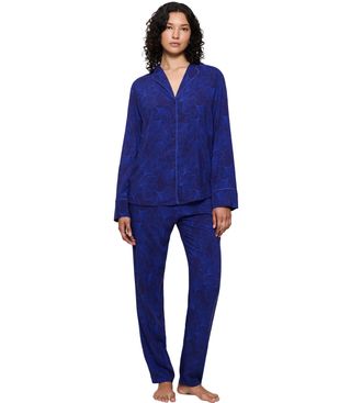 Triumph Schlafanzug TRIUMPH, Damen, Gr. 36, blau, Jersey, Obermaterial: 100% Viskose, bedruckt, unifarben, bequem lang, V-Ausschnitt, Homewear-Sets Schlafanzu